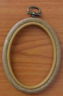 Hnědé dřevo - ovál - 6,5x9 cm
