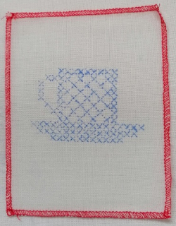 Křížk. hrneček s červ. obrubou