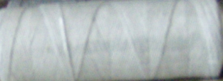 Světle šedá